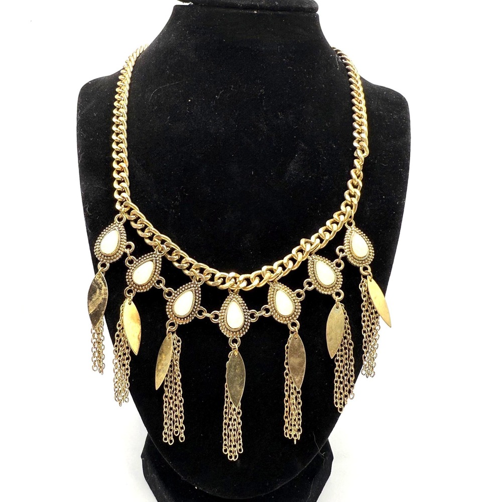 Vintage Gold Tone Teardrop Fringe Necklace – White Cabochon & Chain‎ Tassel